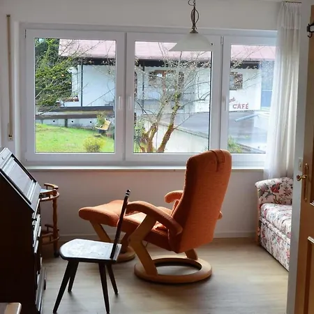 아파트 Geraeumige 2-zimmer-wohnung Mit Suedbalkon By Interhome 오버스트도르프